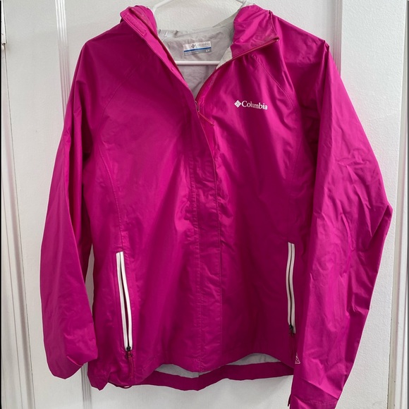 Columbia Jackets & Blazers - Women’s Columbia rain jacket